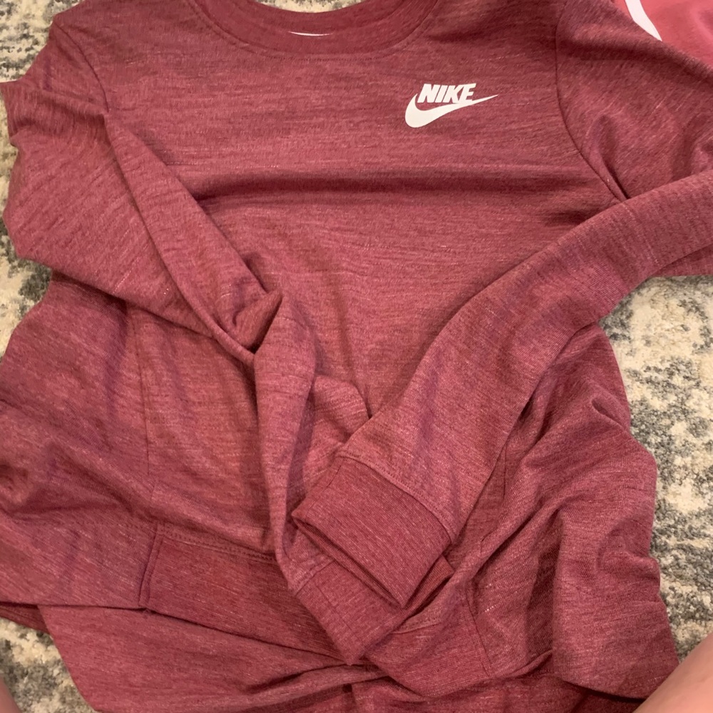 nike crew neck
